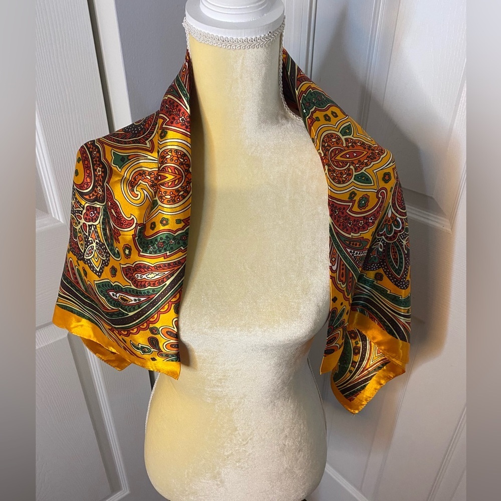 NWT Paisley Scarf in Orange, Green and Red - Picture 3 of 4